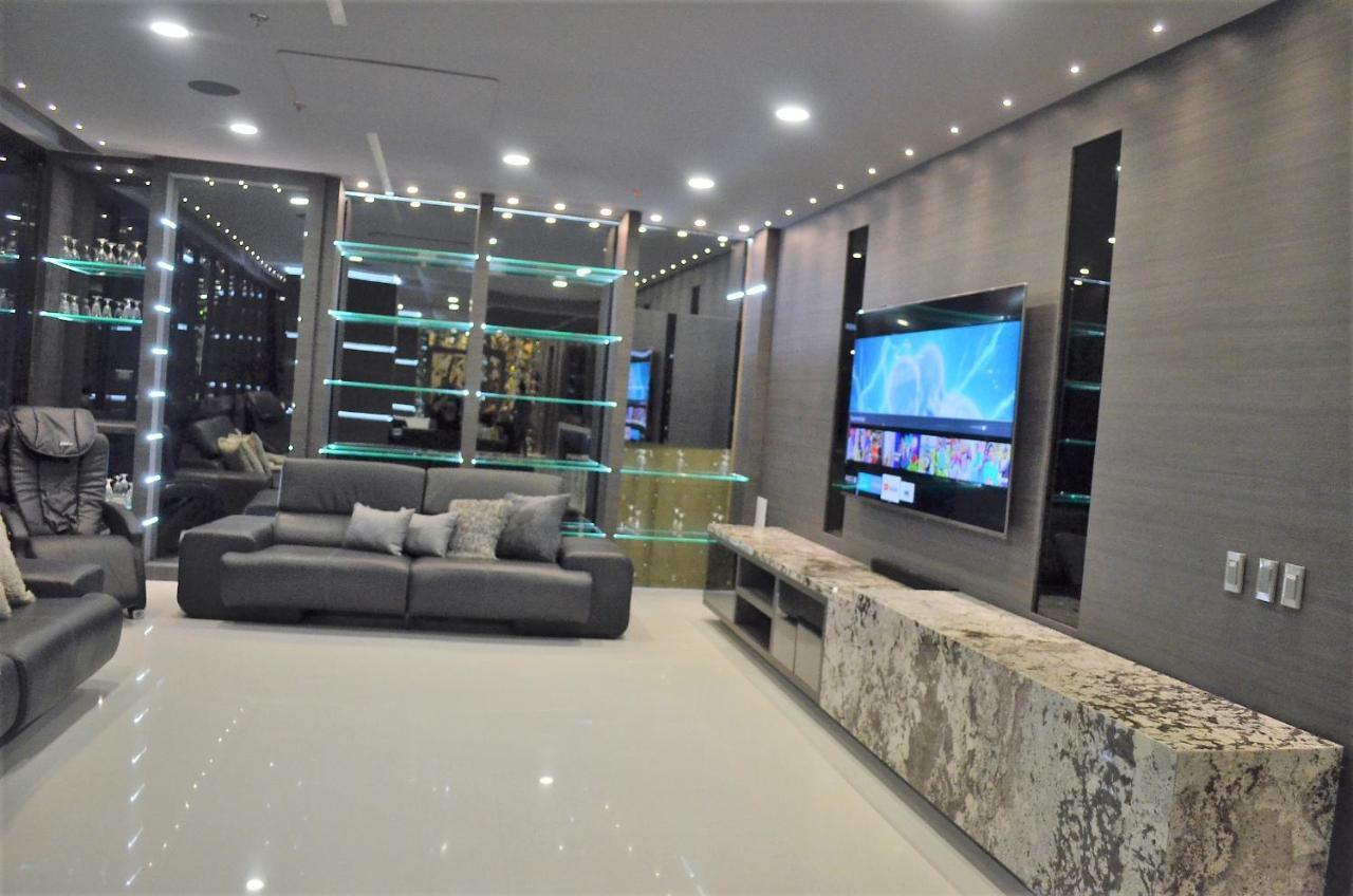 Hotel Paris Luxury Suites Medellin Exterior photo