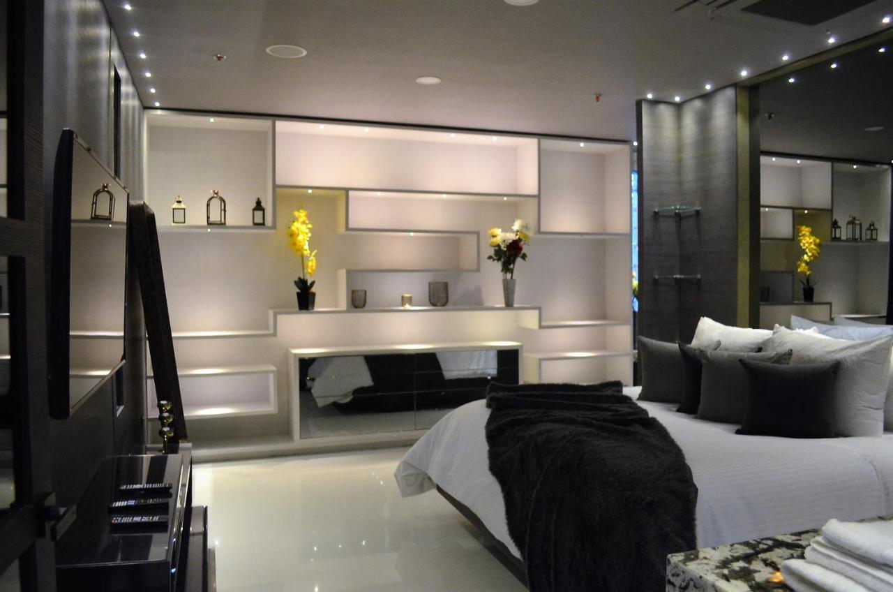 Hotel Paris Luxury Suites Medellin Exterior photo
