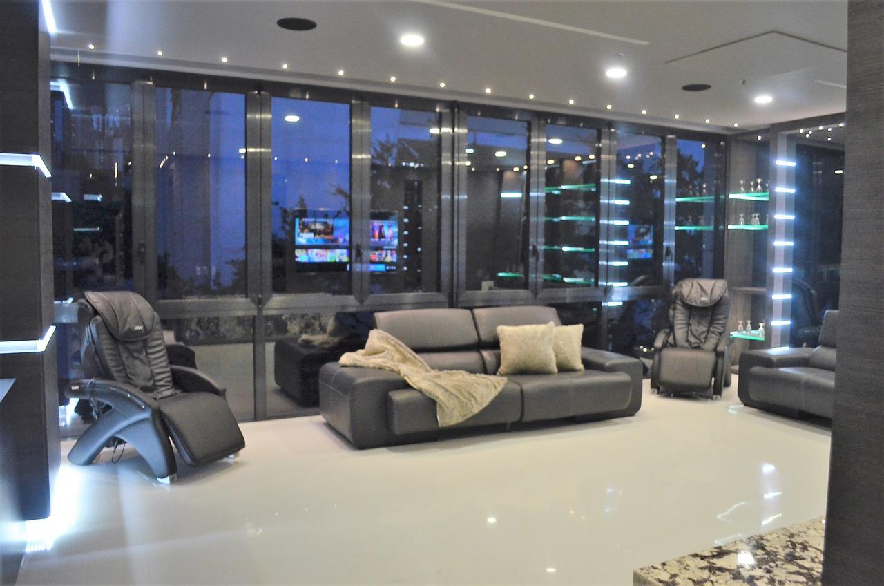 Hotel Paris Luxury Suites Medellin Room photo