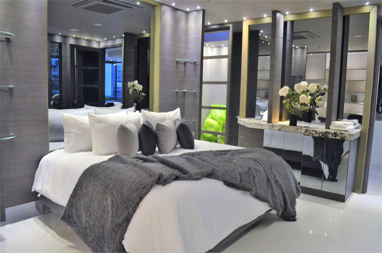 Hotel Paris Luxury Suites Medellin Exterior photo