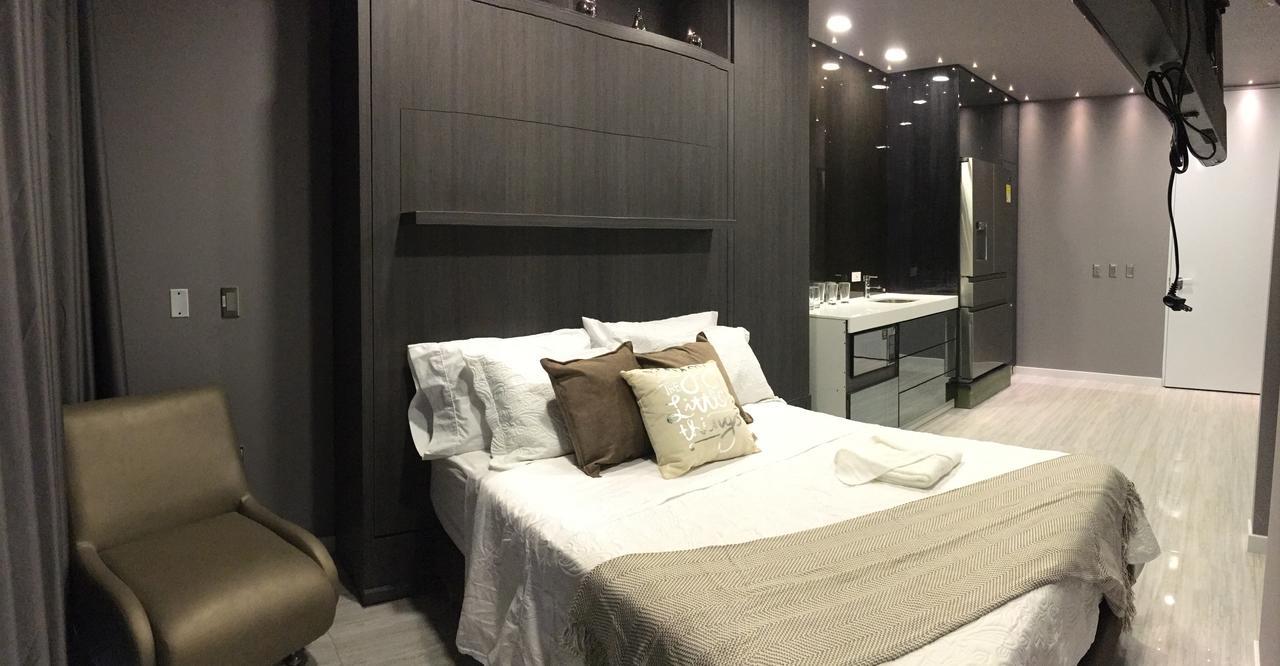 Hotel Paris Luxury Suites Medellin Room photo