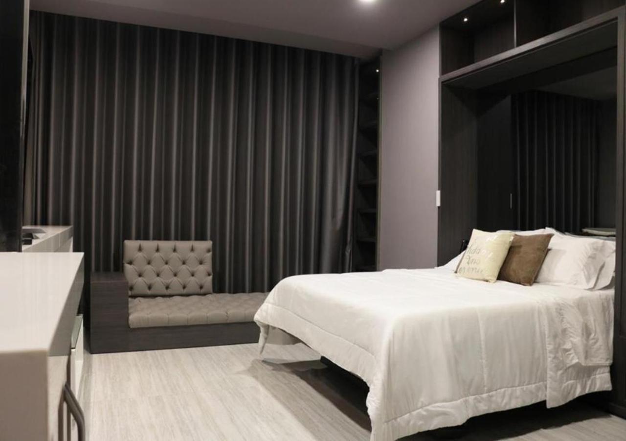 Hotel Paris Luxury Suites Medellin Exterior photo
