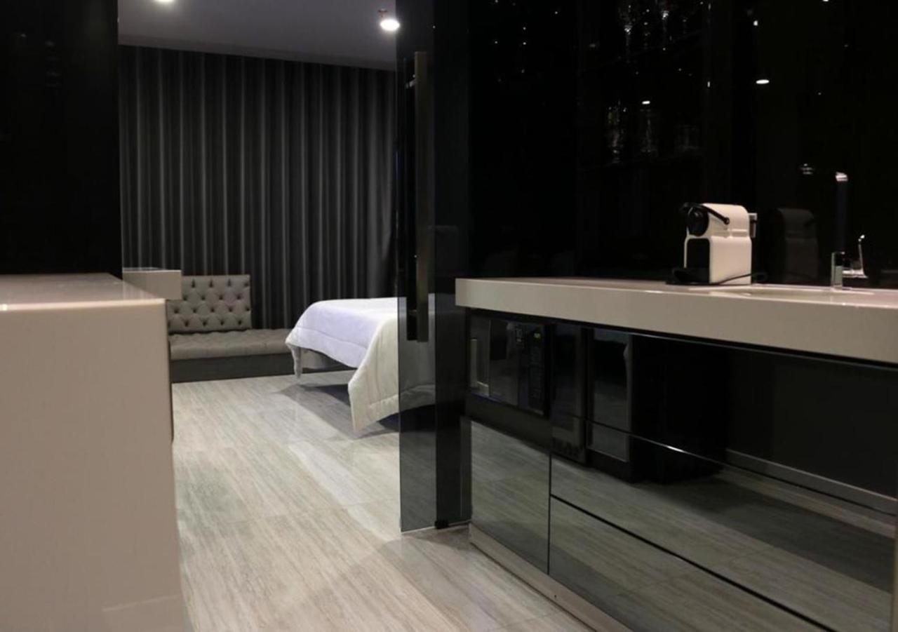 Hotel Paris Luxury Suites Medellin Exterior photo